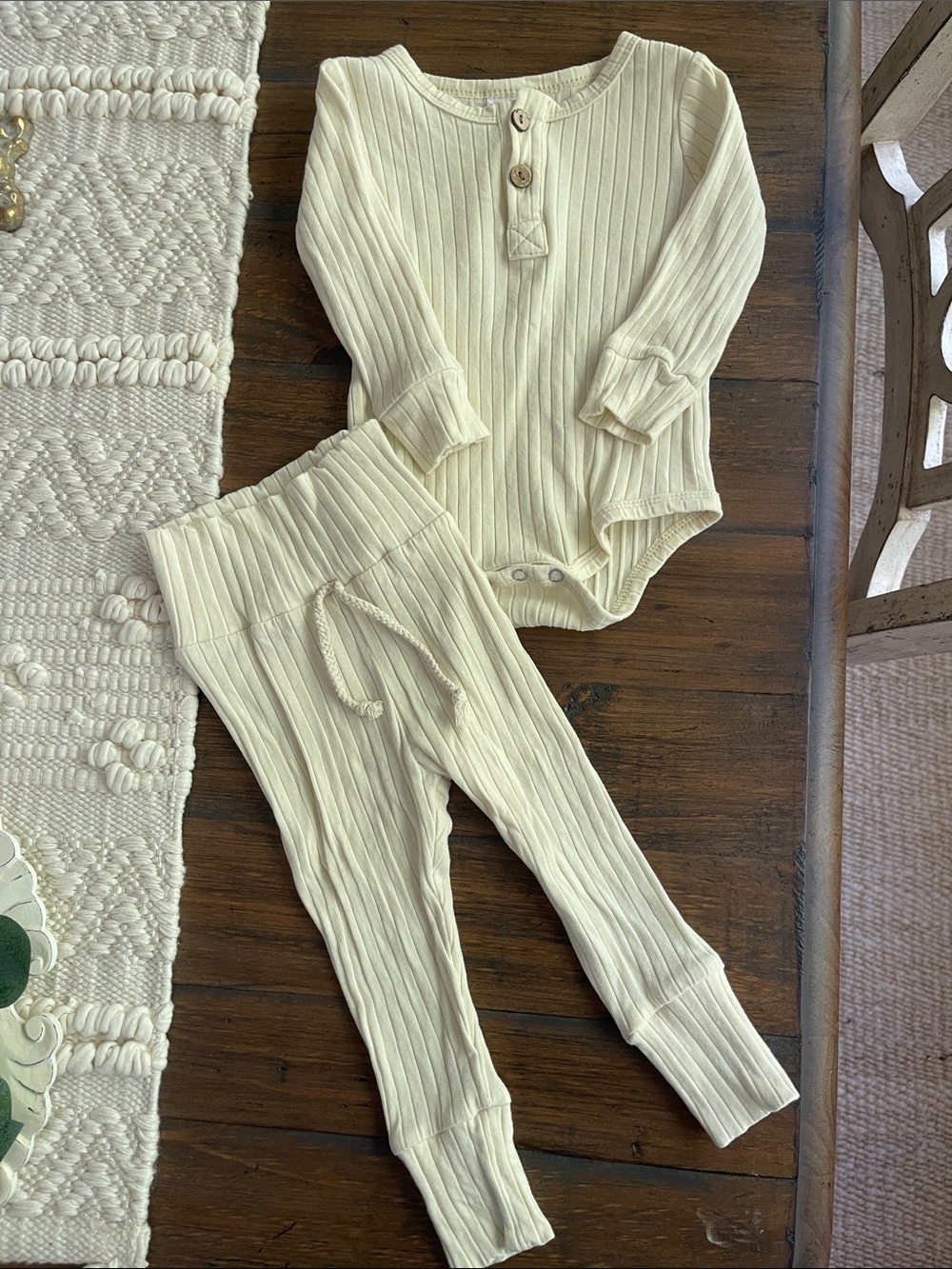 Ribbed Two-Piece Baby Set — Cream